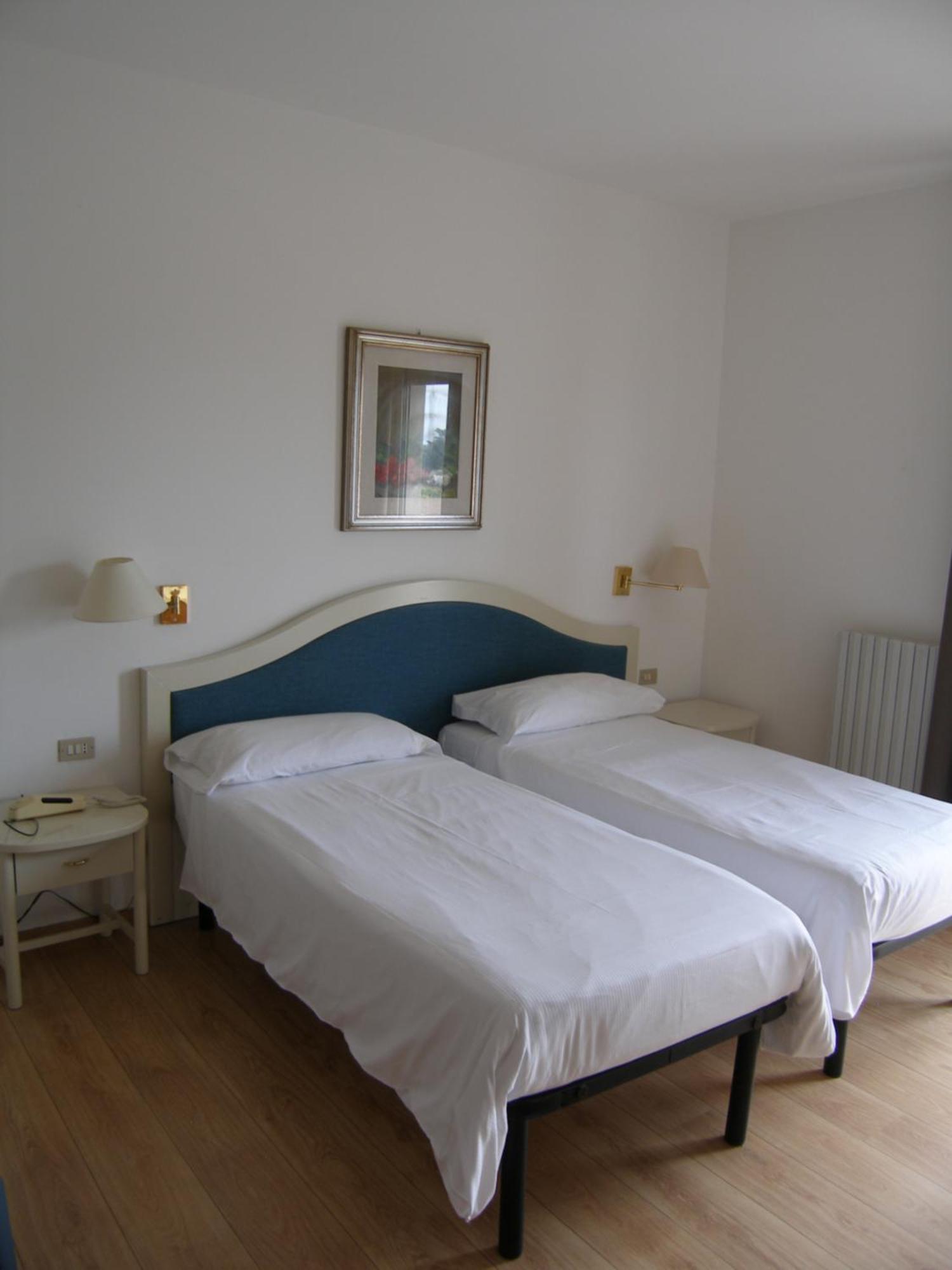 Aparthotel Rta Doria 3*