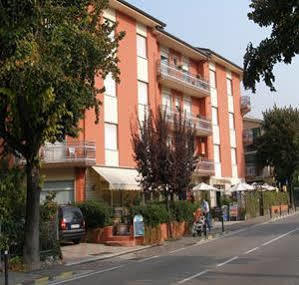 Aparthotel Rta Doria Garda (Verona)